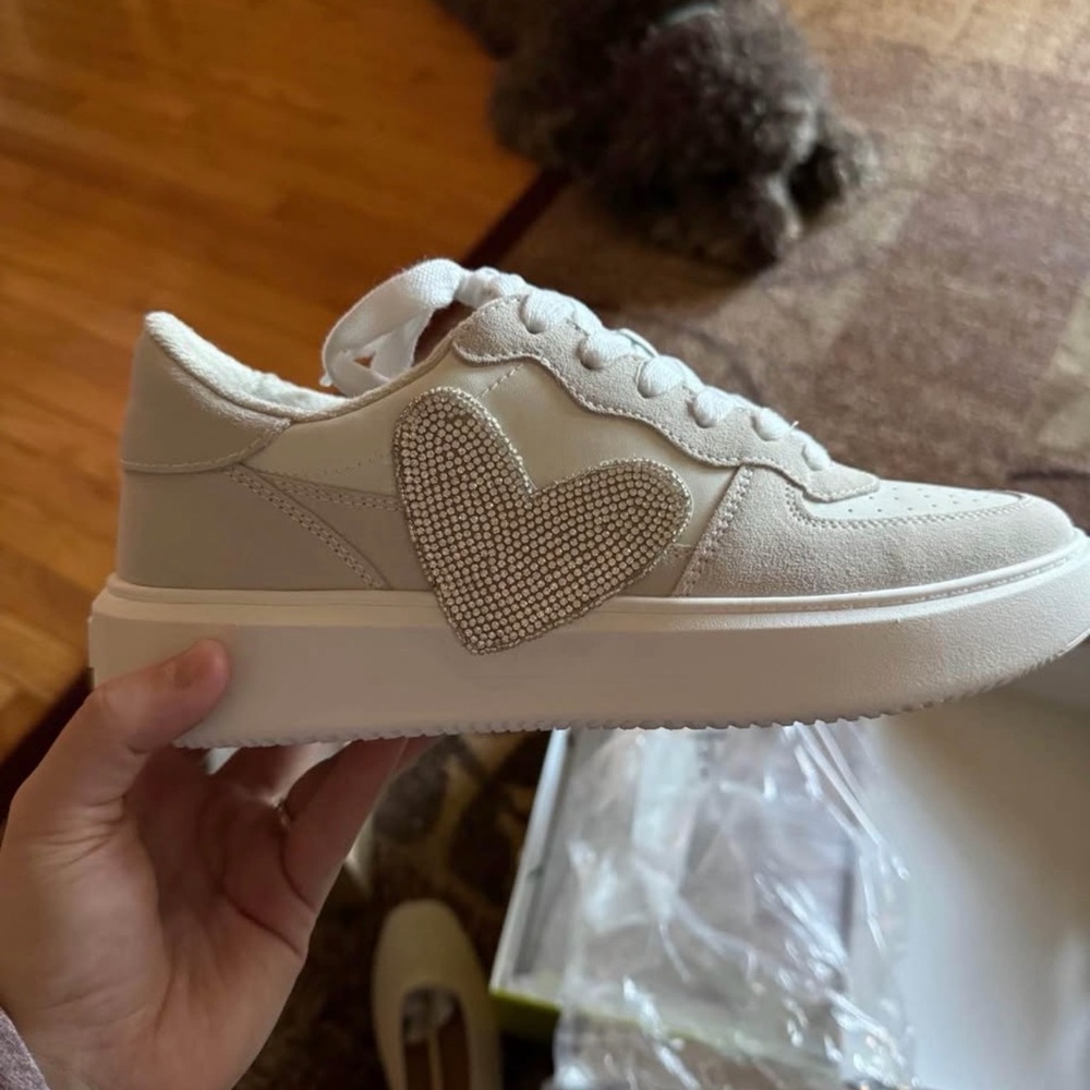 Gianna Bini Heart Platform Sneakers